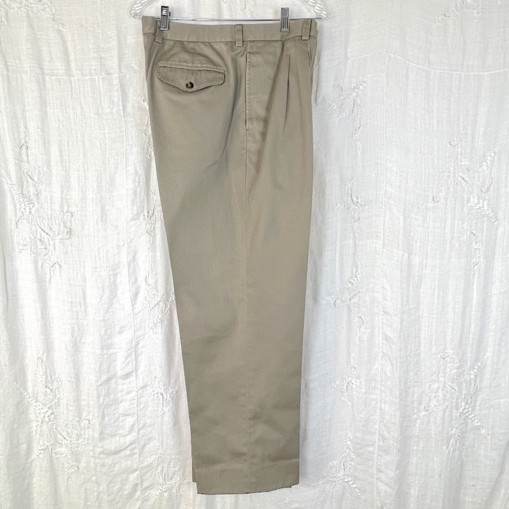 L.L. Bean Wrinkle-Free Chinos Men’s Sz 36 Like New! - Picture 6 of 9